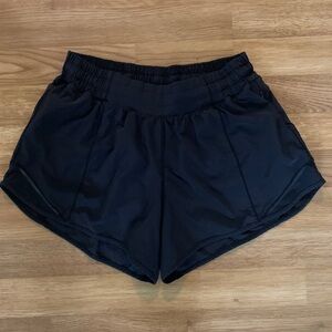 LULULEMON // Black Athletic Shorts